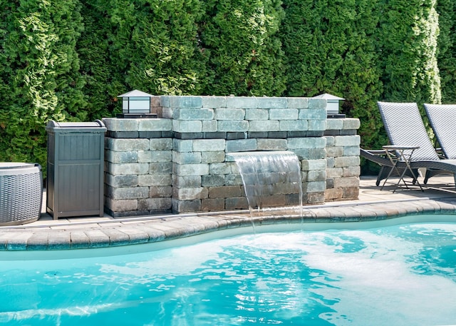1229 Poppy Hill Dr, Oxford, MI 48371 - outdoor pool with central AC unit