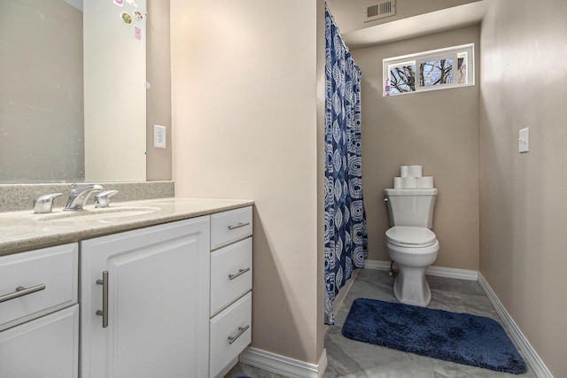 full bath featuring vanity, baseboards, toilet, and visible vents
