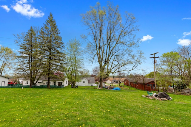 659 N Van Dyke Rd, Imlay City, MI 48444 - view of green lawn