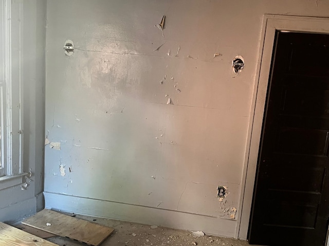 130 Gladstone St, Detroit, MI 48202 - view of interior details