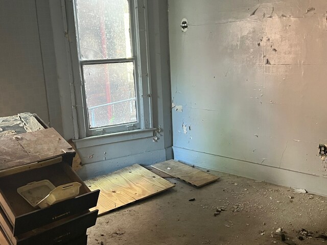 130 Gladstone St, Detroit, MI 48202 - view of spare room