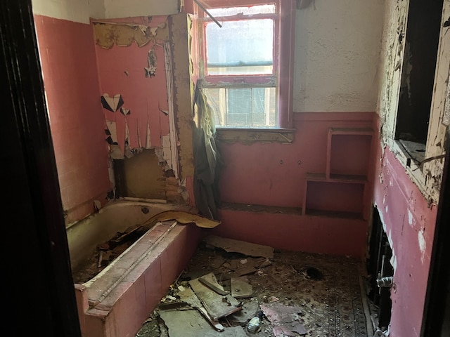 130 Gladstone St, Detroit, MI 48202 - interior space with a bath