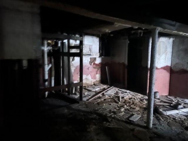 130 Gladstone St, Detroit, MI 48202 - view of miscellaneous room