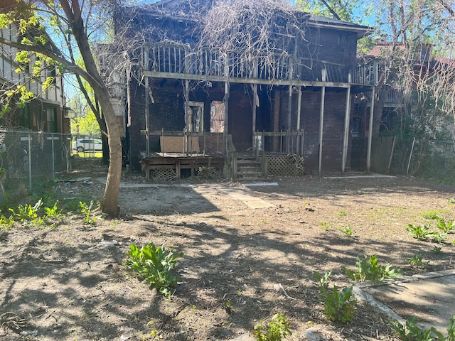 130 Gladstone St, Detroit, MI 48202 - back of house with fence and a deck