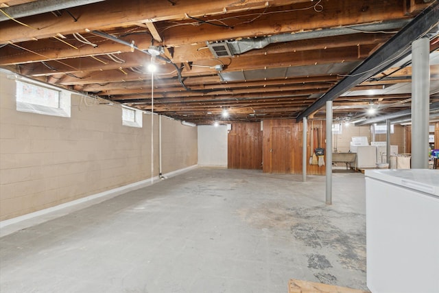 basement with washer / clothes dryer