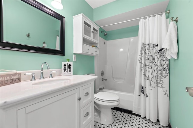 114 Bernstadt St, Novi, MI 48377 - full bath featuring toilet, shower / bath combination with curtain, and vanity