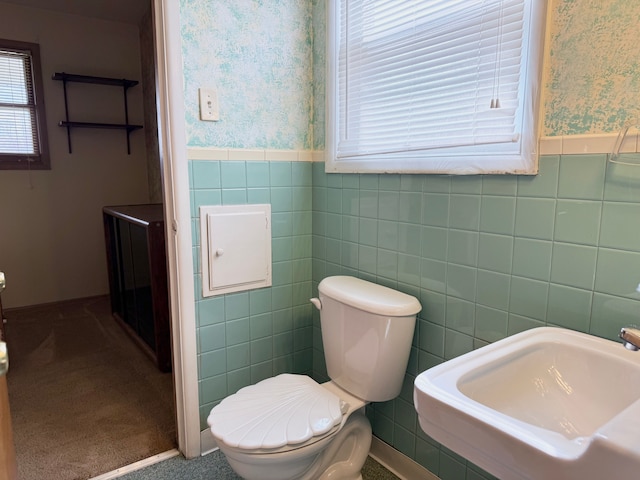 1536 W 13 Mile Rd, Madison Heights, MI 48071 - bathroom featuring toilet, wallpapered walls, wainscoting, and a sink