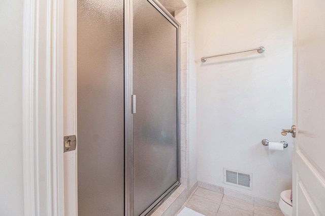 2832 Croftshire Ct, Rochester, MI 48306 - full bathroom with tile patterned flooring, a stall shower, toilet, and visible vents