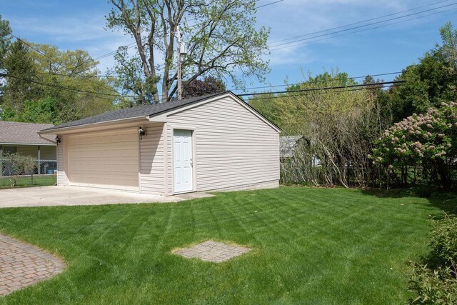 view of detached garage