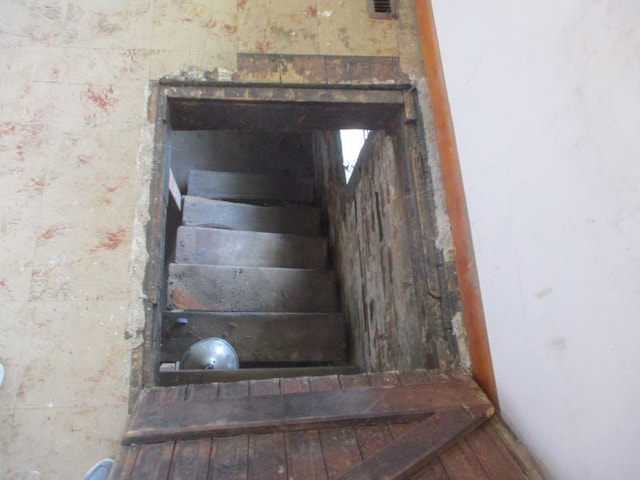 view of entry to storm shelter