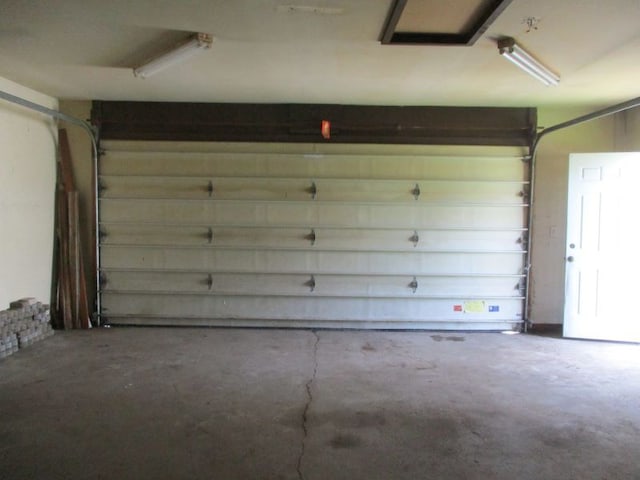 831 Bancroft St, Port Huron, MI 48060 - view of garage