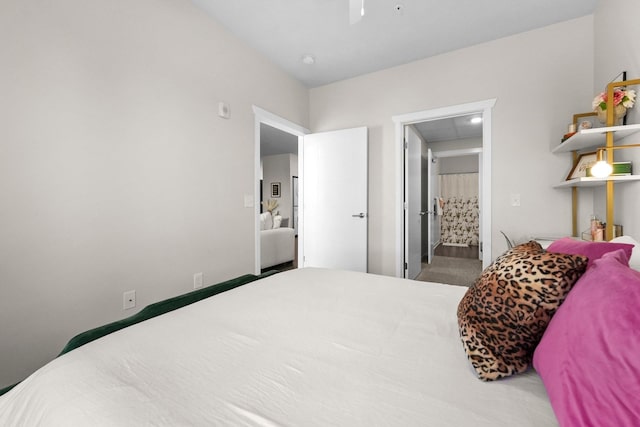 bedroom featuring a ceiling fan