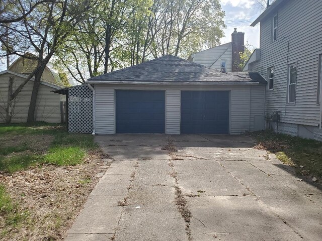 429 S Arnold, Mount Pleasant, MI 48858 - view of garage
