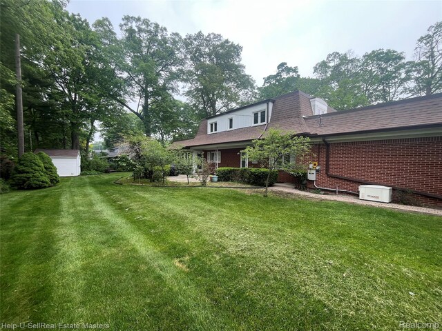 3015 E Village Ln, Port Huron, MI 48060 - view of grassy yard