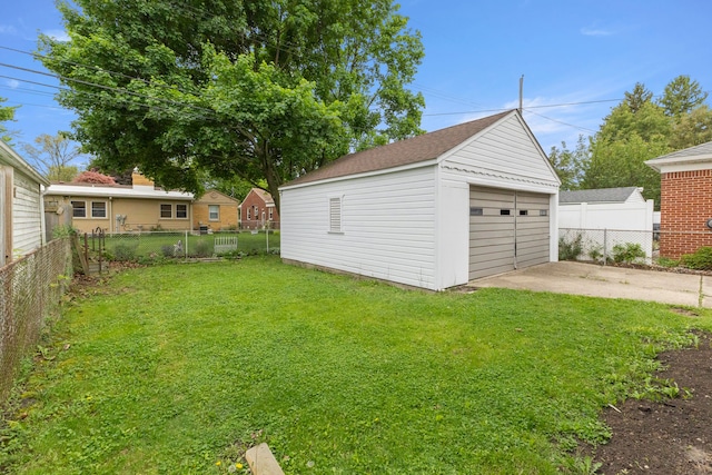 view of detached garage