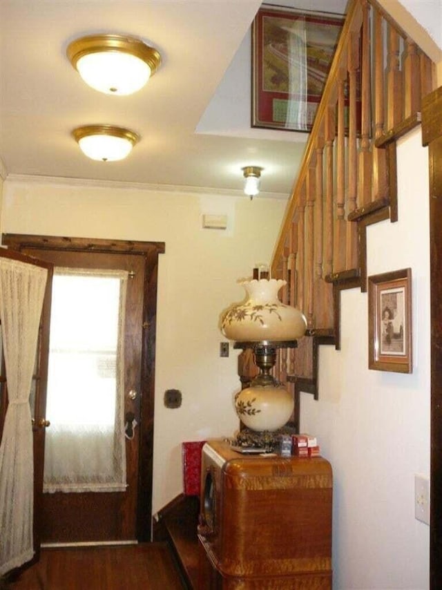 entryway featuring stairway