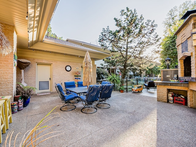 17477 Iris Cir, Clinton Township, MI 48036 - view of patio with outdoor dining area