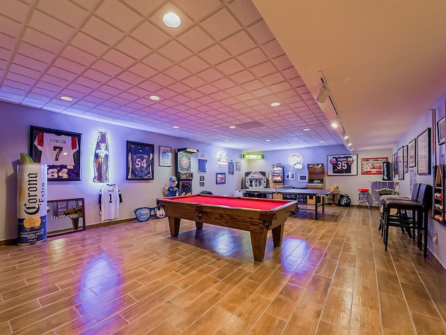 17477 Iris Cir, Clinton Township, MI 48036 - recreation room with wood finished floors and pool table
