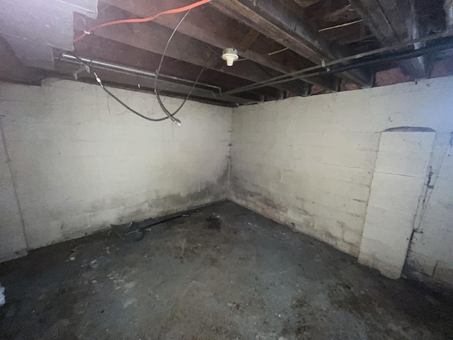 view of unfinished below grade area