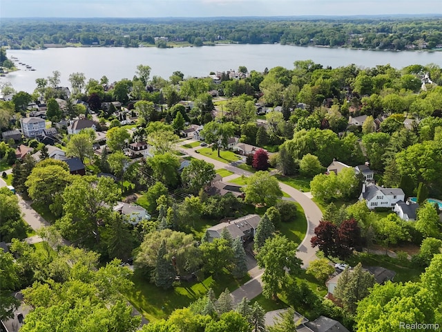 5620 Eastman Blvd, West Bloomfield, MI 48323 - aerial perspective of suburban area featuring a nearby body of water