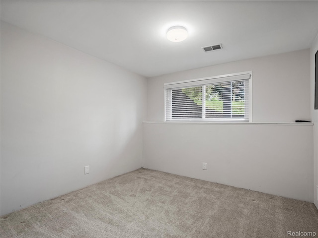 5620 Eastman Blvd, West Bloomfield, MI 48323 - view of carpeted spare room