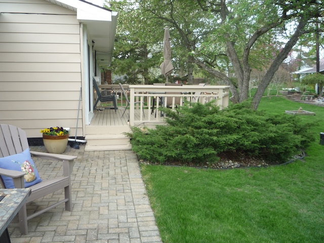 exterior space featuring a yard