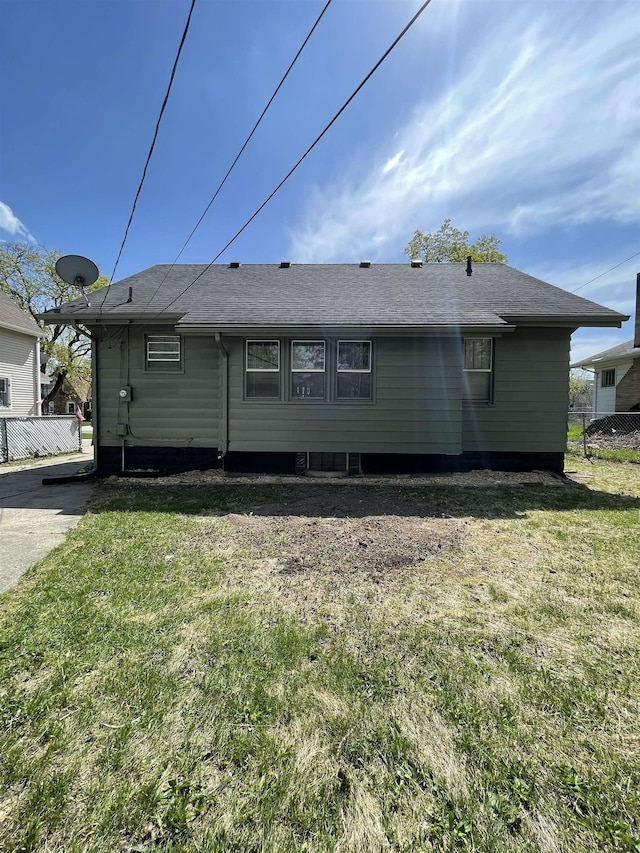 exterior space with a yard