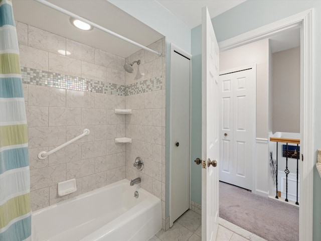 full bath with baseboards and shower / bath combination with curtain