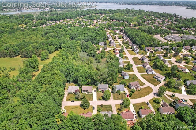 1710 Dawncrest Dr, West Bloomfield, MI 48324 - aerial view of property and surrounding area with a nearby body of water and nearby suburban area