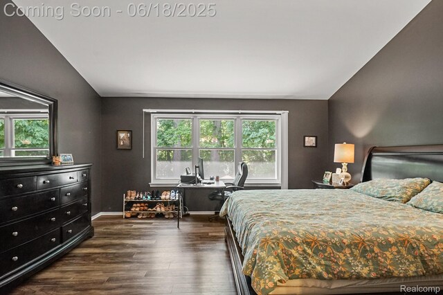 1710 Dawncrest Dr, West Bloomfield, MI 48324 - bedroom with vaulted ceiling, dark wood finished floors, and a desk