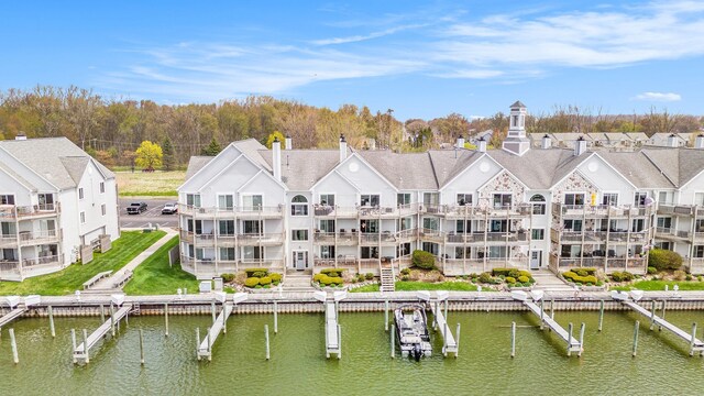 bird's eye view with a water view