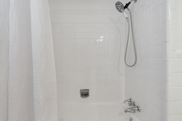 711 Sylvanwood Dr, Troy, MI 48085 - interior details with shower / tub combo