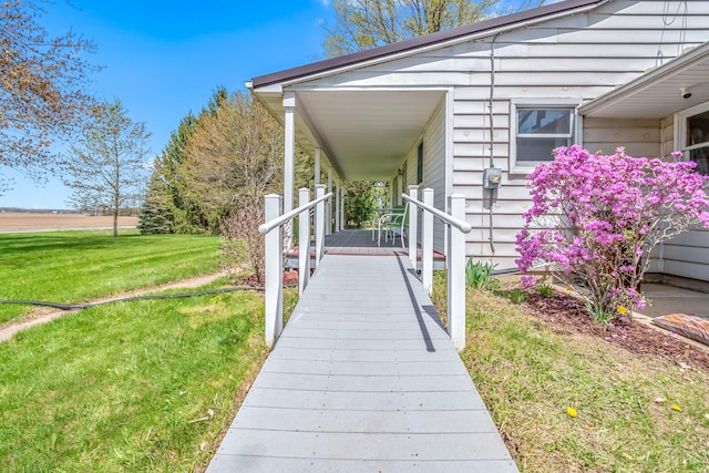 8531 S Waldron Rd, Pittsford, MI 49271 - surrounding community with a lawn