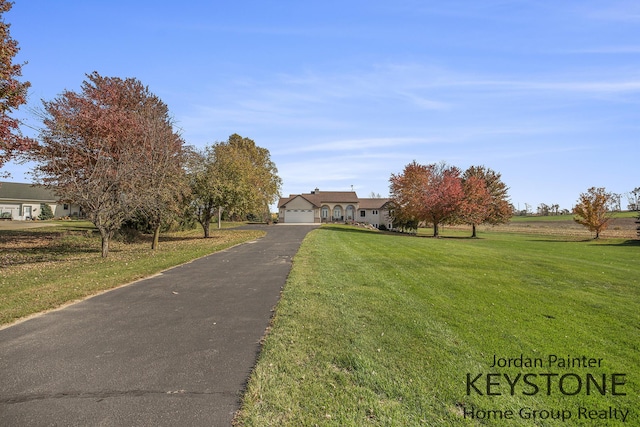 view of front of property with a front yard