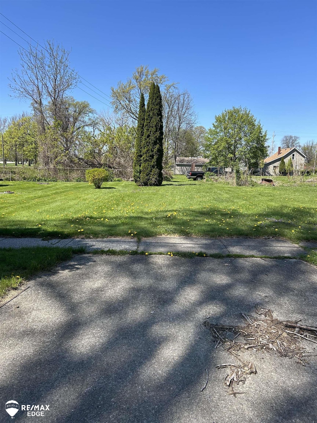 313 Birch St, Saginaw, MI 48601