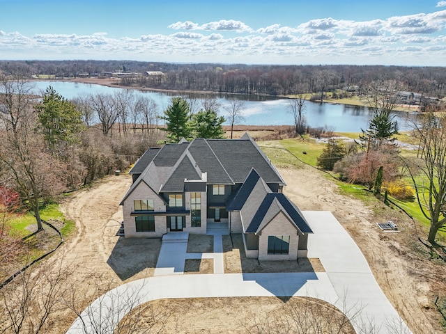 3281 Chickering Ln, Bloomfield Hills, MI 48302 - aerial view of property and surrounding area featuring a nearby body of water