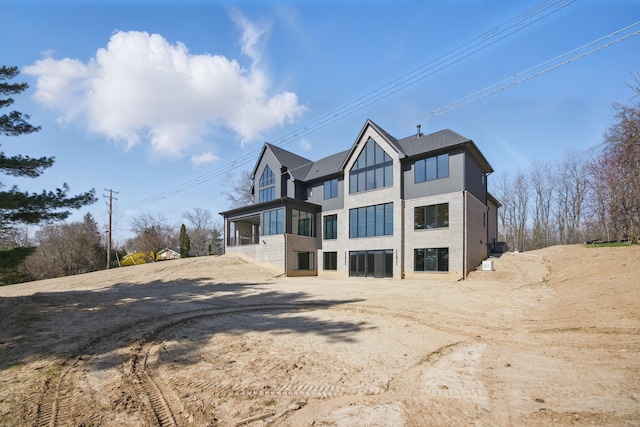 3281 Chickering Ln, Bloomfield Hills, MI 48302 - view of rear view of house