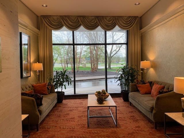 5000 Town Ctr Unit 706, Southfield, MI 48075 - view of living room