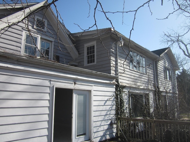 view of home's exterior
