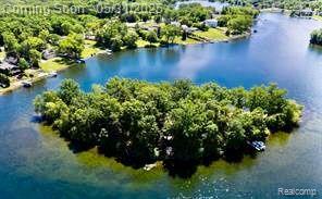 10418 King Rd, Davisburg, MI 48350