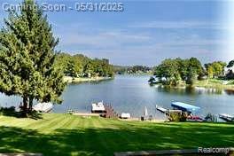 10418 King Rd, Davisburg, MI 48350