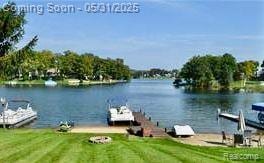 10418 King Rd, Davisburg, MI 48350