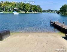 10418 King Rd, Davisburg, MI 48350