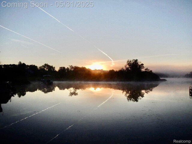 10418 King Rd, Davisburg, MI 48350