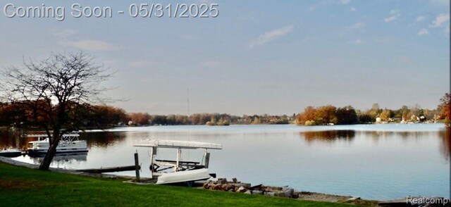 10418 King Rd, Davisburg, MI 48350