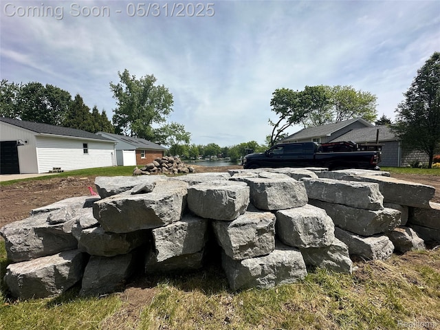 10418 King Rd, Davisburg, MI 48350