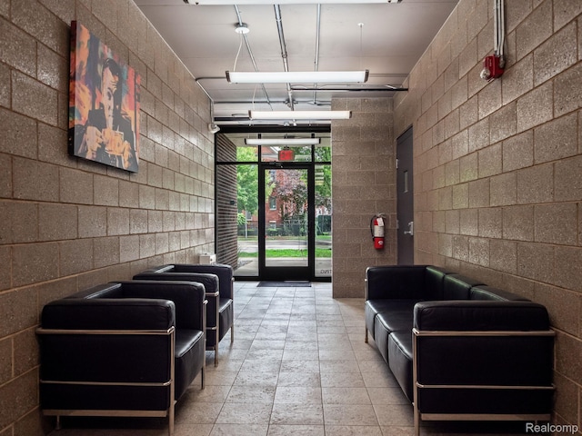 610 S Troy St, Royal Oak, MI 48067 - view of community lobby