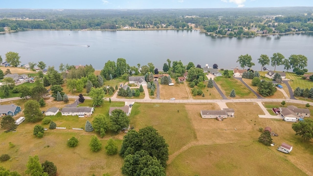 1016 Pyrenees Dr, Lake Isabella, MI 48893