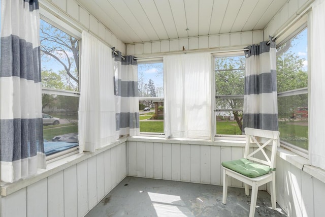 unfurnished sunroom with a healthy amount of sunlight
