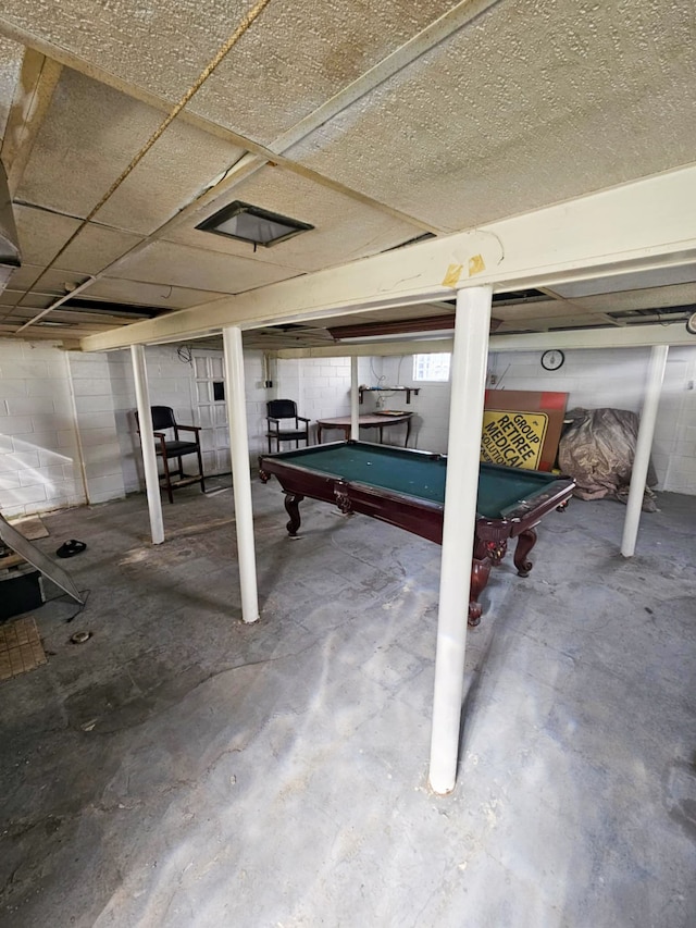 4010 Stolzenfeld Ave, Warren, MI 48091 - below grade area featuring pool table